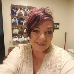 Meet your Posher, Gayle